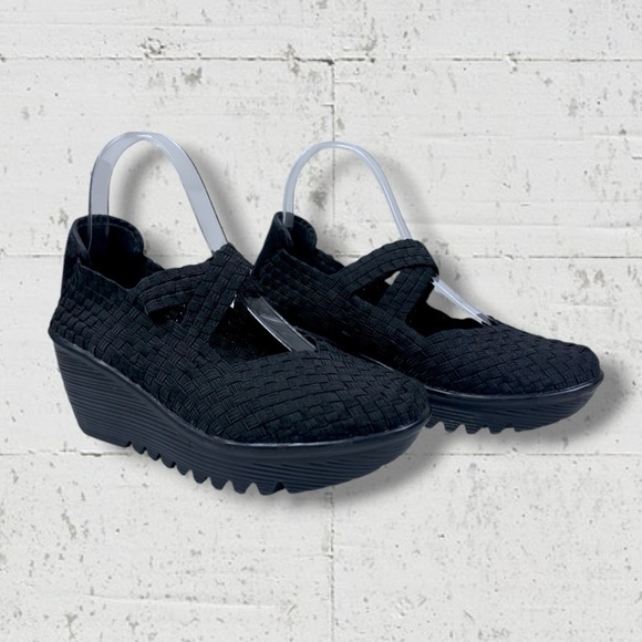 bernie mev. Lulia Waffle Knit Wedge Shoes - Picture 1 of 8
